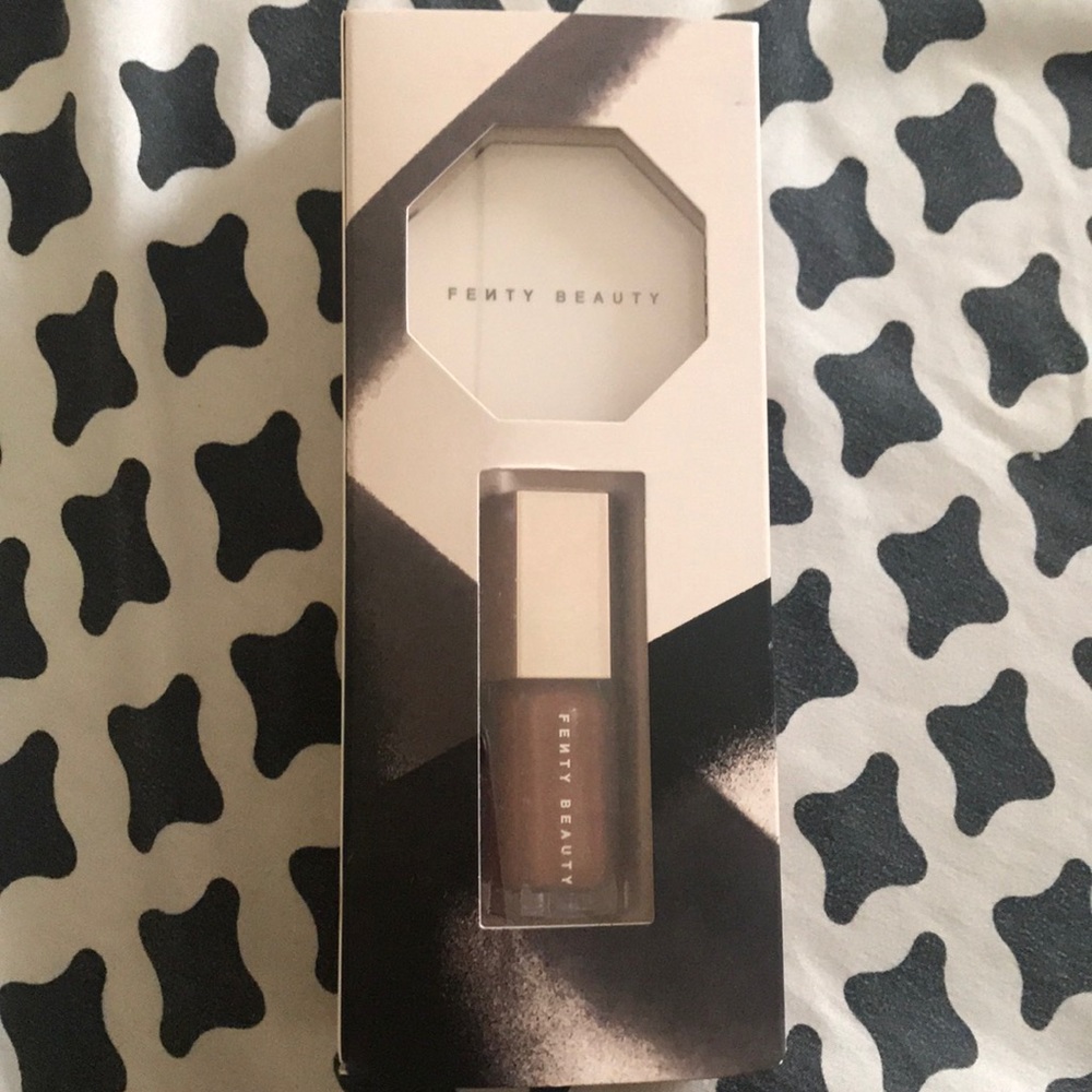 Fenty Beauty by Rihanna Bomb Baby Mini Lip Face